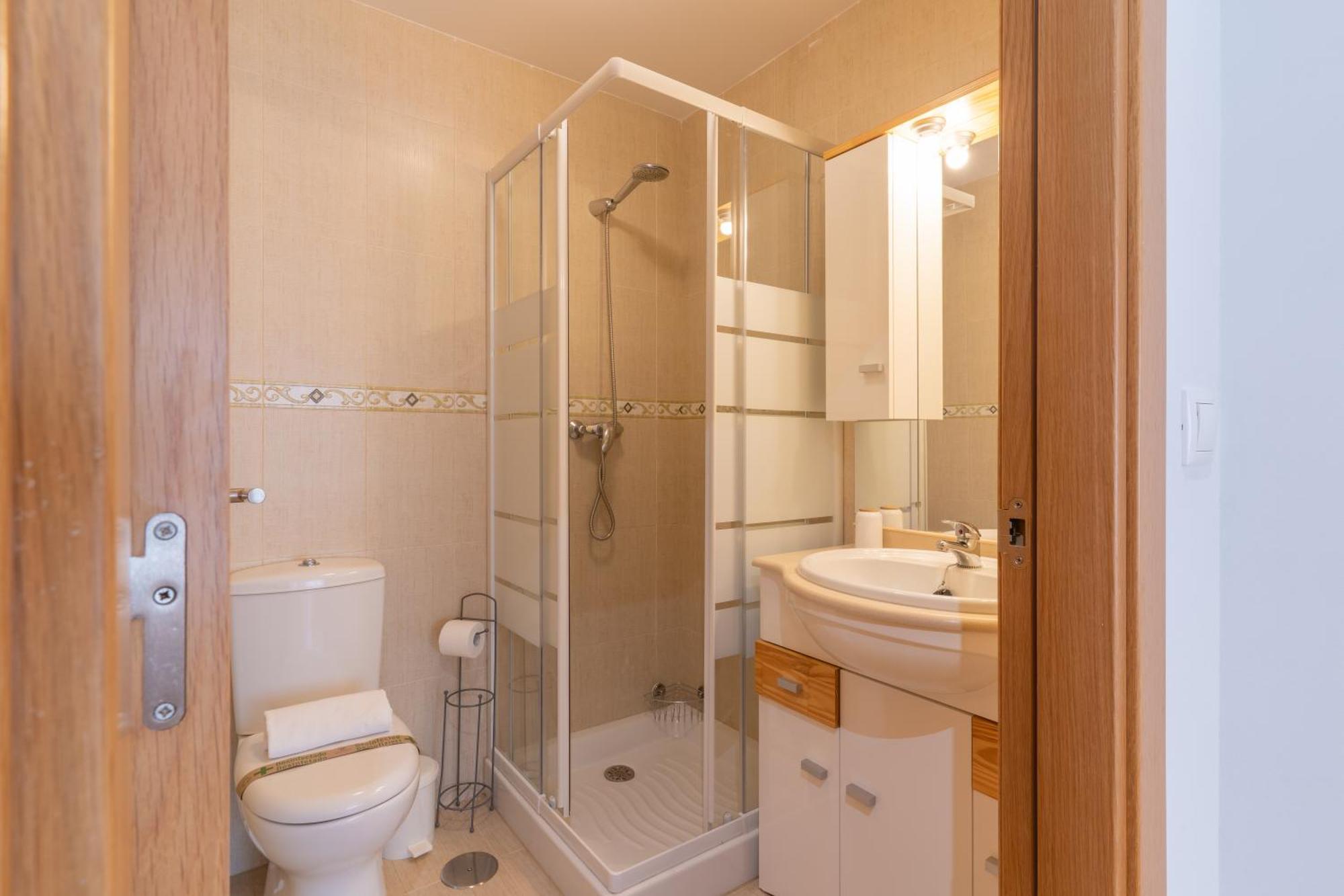 Hospedium Galitrips Airexa Apartment กอร์คูบิญอน ภายนอก รูปภาพ